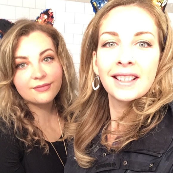 Meet your Posher, Brenna - Picture 2 of 3